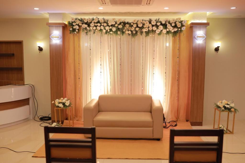 Hotel Bkm International Tellicherry 외부 사진